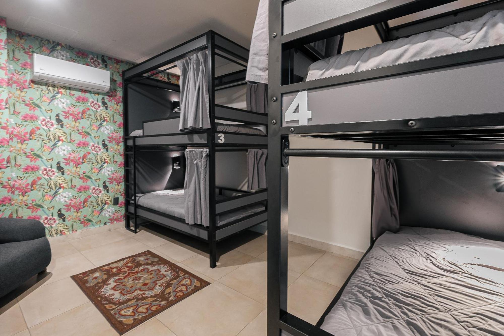 Cama En Habitacion Compartida Mixta Mexico City Exterior photo